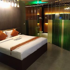 King Room Spa Bath